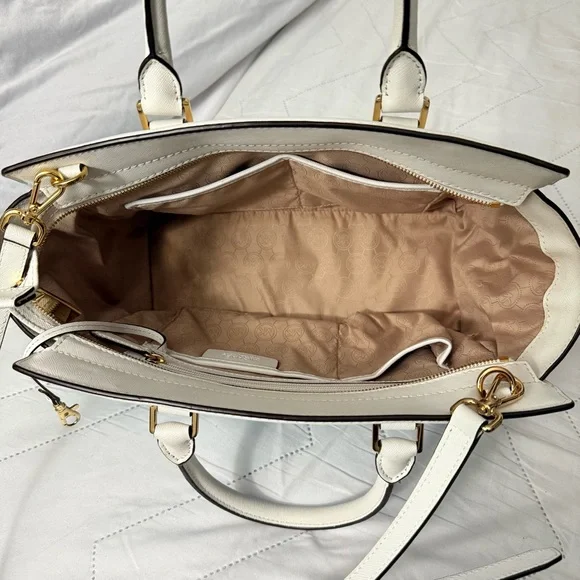 Michael Michael Kors SELMA Large Top Zip Satchel in Summer Blue. - Picture 7 of 8